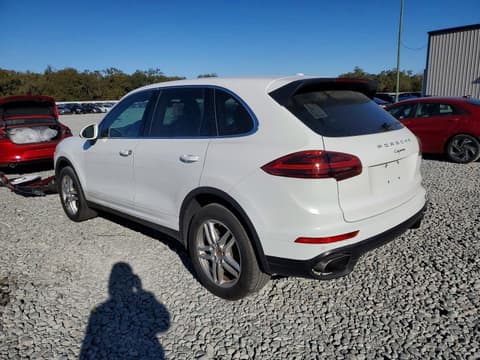 2016 Porsche Cayenne, VIN WP1AA2A21GKA09784. Фото 2 з 6 з аукціону Copart. Каталог авто зі США OpenDataCar.