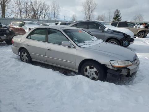 1998 Honda Accord, VIN 1HGCG5655WA053922. Фото 4 из 6 с аукциона Copart. Каталог авто из США OpenDataCar.