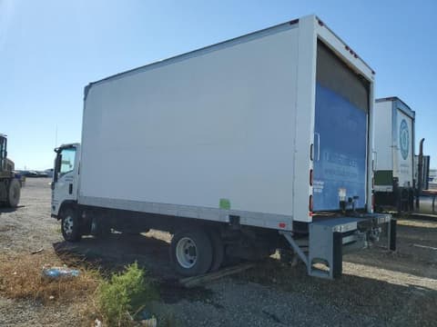 2017 Chevrolet LCF 4500HD, VIN JALCDW169H7002855. Фото 2 из 6 с аукциона Copart. Каталог авто из США OpenDataCar.