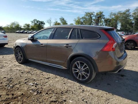2015 Volvo V60 Cross Country, VIN YV4612HK3F1000499. Zdjęcie 2 z 6 z aukcji Copart. Katalog aut z USA OpenDataCar.