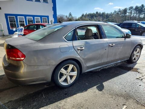 2015 Volkswagen Passat, VIN 1VWAS7A35FC116802. Фото 3 з 6 з аукціону Copart. Каталог авто зі США OpenDataCar.