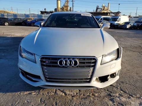 2014 Audi S7, VIN WAUW2BFC8EN037841. Фото 5 з 6 з аукціону Copart. Каталог авто зі США OpenDataCar.