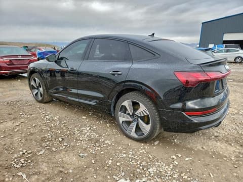 2021 Audi e-tron Sportback, VIN WA13AAGE6MB038399. Фото 2 из 6 с аукциона Copart. Каталог авто из США OpenDataCar.