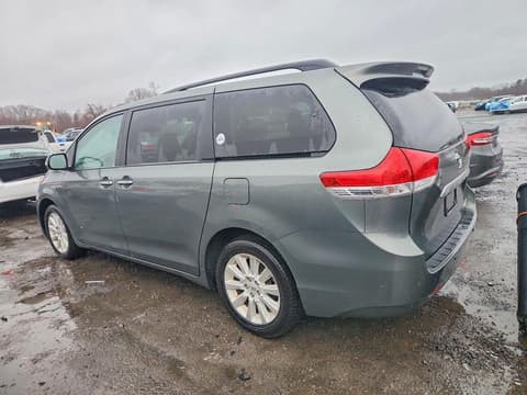 2014 Toyota Sienna, VIN 5TDDK3DC8ES083778. Photo 2 of 6 from Copart auction. OpenDataCar US salvage catalog.
