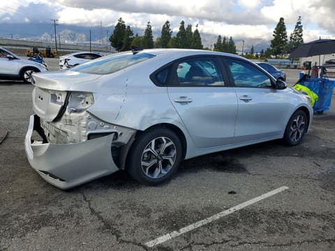 2019 Kia Forte, VIN 3KPF24AD3KE077713. Фото 3 из 6 с аукциона Copart. Каталог авто из США OpenDataCar.