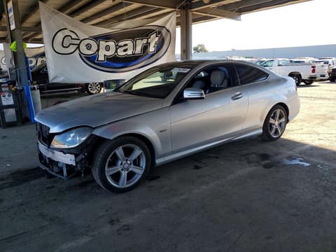 2012 Mercedes-benz C-Class, VIN WDDGJ4HB4CF886355. Фото 1 з 6 з аукціону Copart. Каталог авто зі США OpenDataCar.