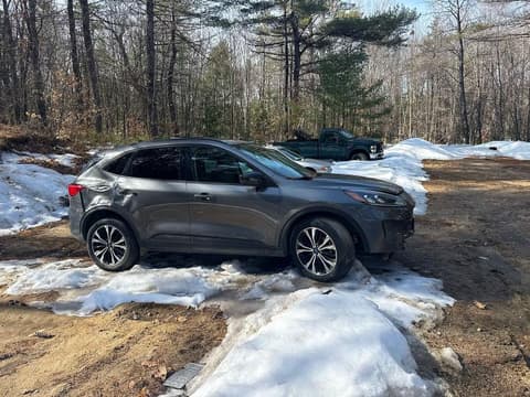 2021 Ford Escape, VIN 1FMCU9G60MUA28987. Фото 2 з 6 з аукціону Copart. Каталог авто зі США OpenDataCar.