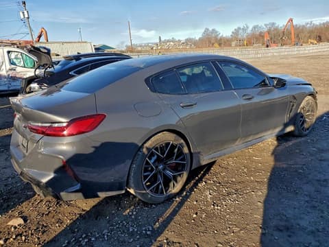 2022 Bmw M8, VIN WBSGV0C03NCH16601. Фото 3 з 6 з аукціону Copart. Каталог авто зі США OpenDataCar.