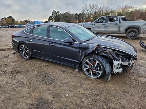 2023 Hyundai Sonata, VIN KMHL44J25PA283018. Фото 4 з 6 з аукціону Copart. Каталог авто зі США OpenDataCar.
