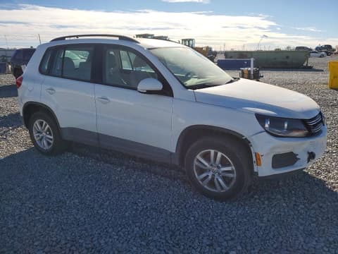 2017 Volkswagen Tiguan, VIN WVGBV7AX9HK039065. Фото 4 з 6 з аукціону Copart. Каталог авто зі США OpenDataCar.