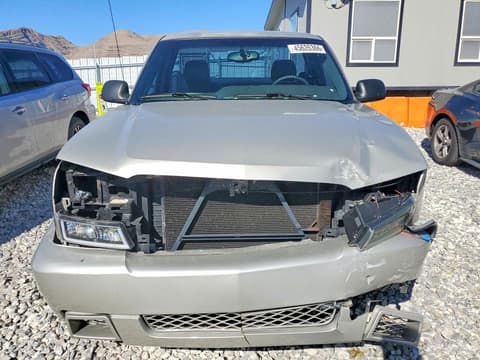 2004 Chevrolet Silverado 1500, VIN 1GCEC14X64Z270572. Фото 5 из 6 с аукциона Copart. Каталог авто из США OpenDataCar.