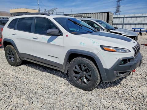 2017 Jeep Cherokee, VIN 1C4PJMBS2HD227356. Фото 4 з 6 з аукціону Copart. Каталог авто зі США OpenDataCar.