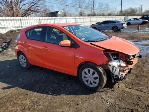 2012 Toyota Prius C, VIN JTDKDTB33C1017587. Фото 4 з 6 з аукціону Copart. Каталог авто зі США OpenDataCar.