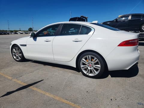 2019 Jaguar XE, VIN SAJAD4FX0KCP53731. Фото 2 из 6 с аукциона Copart. Каталог авто из США OpenDataCar.