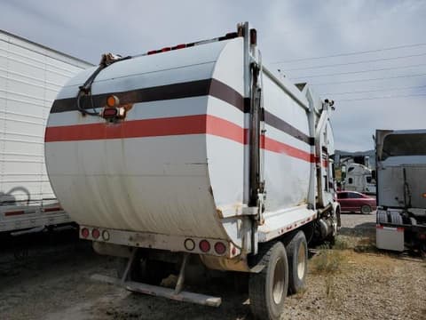 2002 Volvo Xpeditorwx, VIN 4V2DC6UE32N333958. Zdjęcie 4 z 6 z aukcji Copart. Katalog aut z USA OpenDataCar.