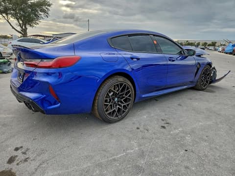 2024 Bmw M8, VIN WBSGV0C08RCP11901. Фото 3 з 6 з аукціону Copart. Каталог авто зі США OpenDataCar.