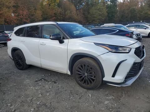 2023 Toyota Highlander, VIN 5TDKDRAH3PS507729. Zdjęcie 4 z 6 z aukcji Copart. Katalog aut z USA OpenDataCar.