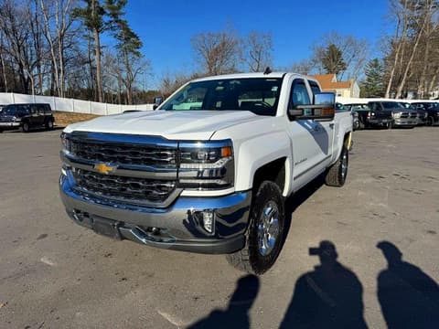 2017 Chevrolet Silverado, VIN 1GCVKSEJ4HZ241368. Фото 1 з 6 з аукціону Copart. Каталог авто зі США OpenDataCar.