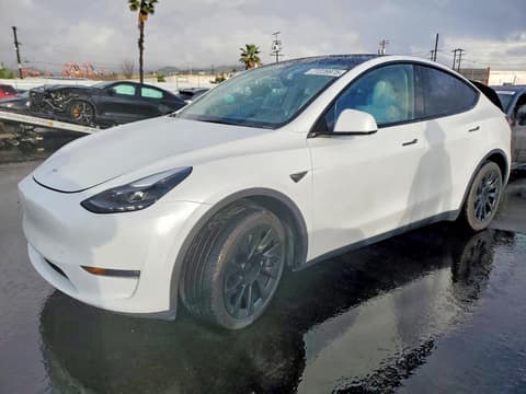 2024 Tesla Model Y, VIN 7SAYGDEE4RA250334. Фото 1 з 6 з аукціону Copart. Каталог авто зі США OpenDataCar.