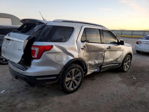 2018 Ford Explorer, VIN 1FM5K8F82JGB11472. Фото 3 з 6 з аукціону Copart. Каталог авто зі США OpenDataCar.