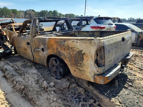 2003 Ford F-150 Lightning, VIN 1FTRF17243NA16678. Zdjęcie 2 z 6 z aukcji Copart. Katalog aut z USA OpenDataCar.