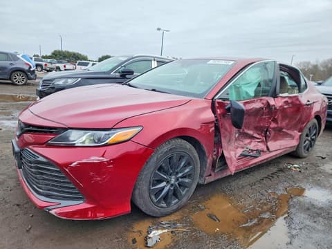 2018 Toyota Camry, VIN 4T1B11HK9JU508944. Фото 1 з 6 з аукціону Copart. Каталог авто зі США OpenDataCar.