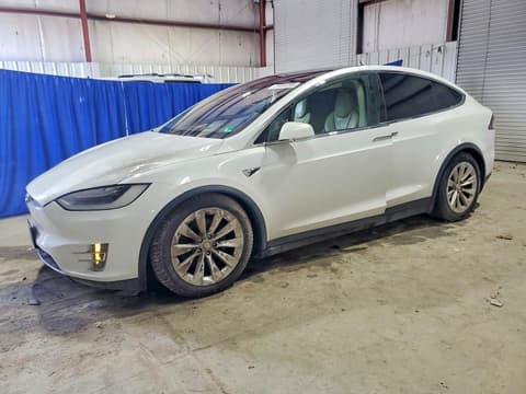 2017 Tesla Model X, VIN 5YJXCDE29HF043692. Фото 1 з 6 з аукціону Copart. Каталог авто зі США OpenDataCar.