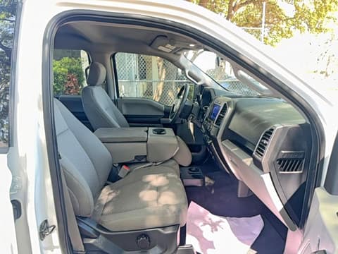 2020 Ford F-150 Lightning, VIN 1FTEW1EB0LKE42984. Фото 5 з 6 з аукціону Copart. Каталог авто зі США OpenDataCar.