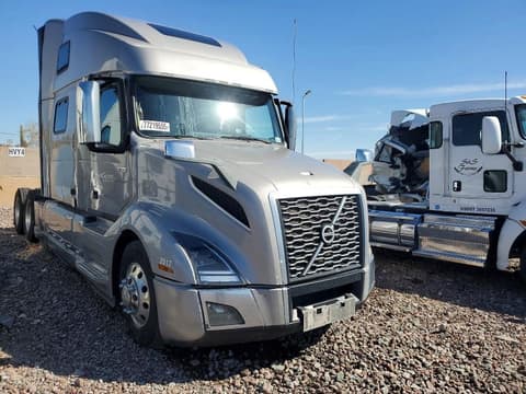2020 Volvo VNL, VIN 4V4NC9EH8LN237119. Фото 1 з 6 з аукціону Copart. Каталог авто зі США OpenDataCar.