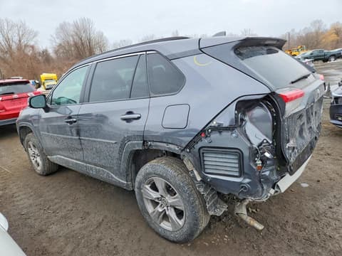 2023 Toyota RAV4, VIN 2T3P1RFV2PC330412. Фото 2 з 6 з аукціону Copart. Каталог авто зі США OpenDataCar.