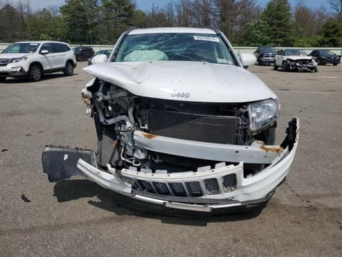 2016 Jeep Compass, VIN 1C4NJDEB9GD639355. Фото 5 з 6 з аукціону Copart. Каталог авто зі США OpenDataCar.