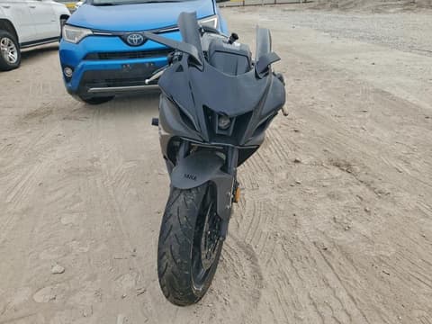 2024 Yamaha YZFR7, VIN JYARM38E6RA010841. Фото 2 з 6 з аукціону Copart. Каталог авто зі США OpenDataCar.