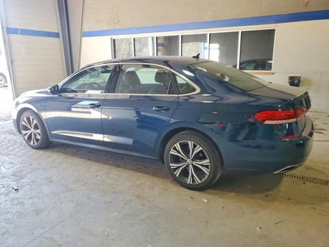 2020 Volkswagen Passat, VIN 1VWCA7A37LC017051. Фото 2 з 6 з аукціону Copart. Каталог авто зі США OpenDataCar.