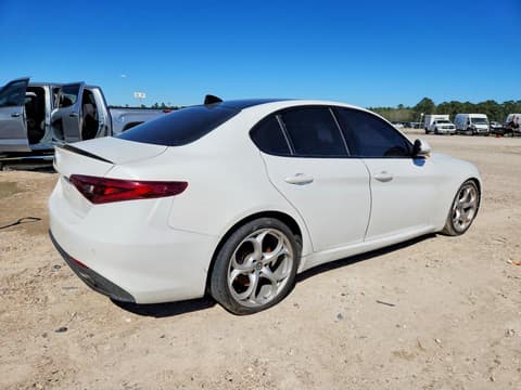 2018 Alfa romeo Giulia, VIN ZARFAECN3J7578880. Фото 3 з 6 з аукціону Copart. Каталог авто зі США OpenDataCar.