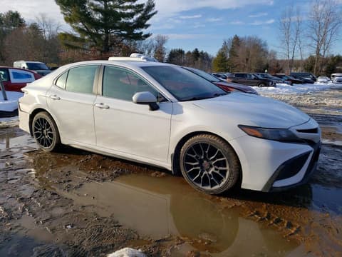 2021 Toyota Camry, VIN 4T1G11AK5MU489135. Фото 4 з 6 з аукціону Copart. Каталог авто зі США OpenDataCar.