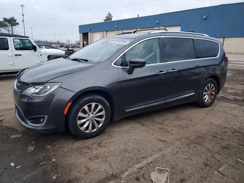 2018 Chrysler Pacifica, VIN 2C4RC1EG7JR289542. Фото 1 из 6 с аукциона Copart. Каталог авто из США OpenDataCar.