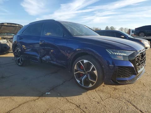 2022 Audi RS Q8, VIN WU1ARBF11ND010576. Фото 4 з 6 з аукціону Copart. Каталог авто зі США OpenDataCar.