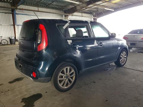 2018 Kia Soul, VIN KNDJP3A53J7557005. Zdjęcie 3 z 6 z aukcji Copart. Katalog aut z USA OpenDataCar.