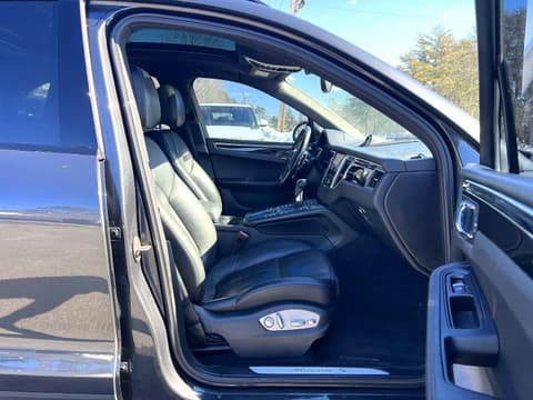 2017 Porsche Macan, VIN WP1AB2A58HLB10081. Фото 5 из 6 с аукциона Copart. Каталог авто из США OpenDataCar.