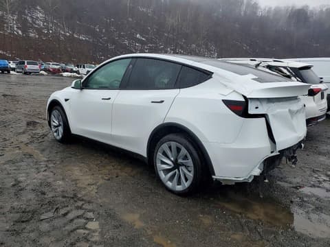 2026 Tesla Model Y, VIN 7SAYGDED9TA500973. Фото 2 з 6 з аукціону Copart. Каталог авто зі США OpenDataCar.