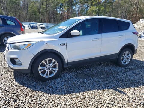 2017 Ford Escape, VIN 1FMCU9GD7HUB50265. Фото 1 з 6 з аукціону Copart. Каталог авто зі США OpenDataCar.
