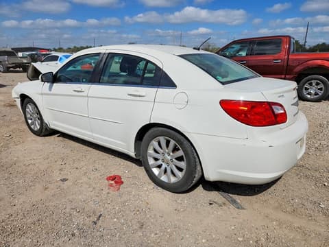 2010 Chrysler Sebring, VIN 1C3CC5FB6AN141190. Фото 2 з 6 з аукціону Copart. Каталог авто зі США OpenDataCar.