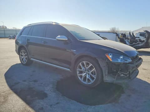 2017 Volkswagen Golf Alltrack, VIN 3VWH17AU1HM513645. Zdjęcie 4 z 6 z aukcji Copart. Katalog aut z USA OpenDataCar.