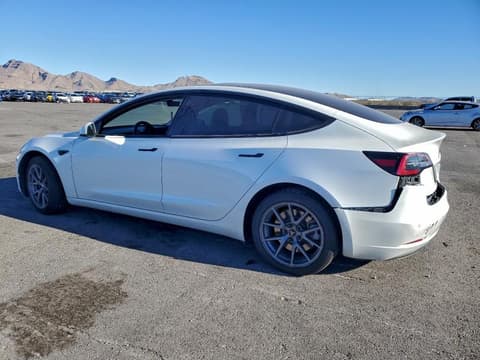 2022 Tesla Model 3, VIN 5YJ3E1EB7NF319368. Фото 2 з 6 з аукціону Copart. Каталог авто зі США OpenDataCar.