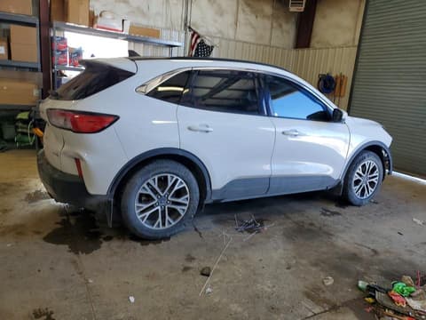 2021 Ford Escape, VIN 1FMCU9H68MUA74484. Фото 3 з 6 з аукціону Copart. Каталог авто зі США OpenDataCar.