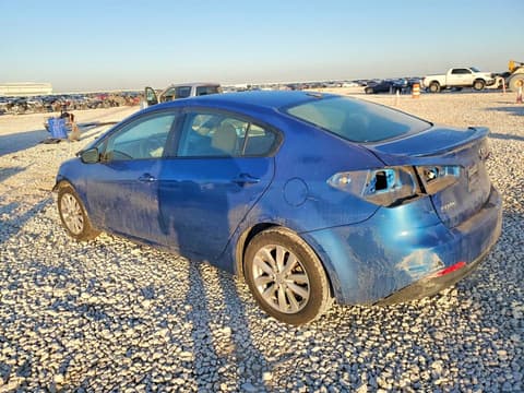 2015 Kia Forte, VIN KNAFX4A63F5317876. Zdjęcie 2 z 6 z aukcji Copart. Katalog aut z USA OpenDataCar.