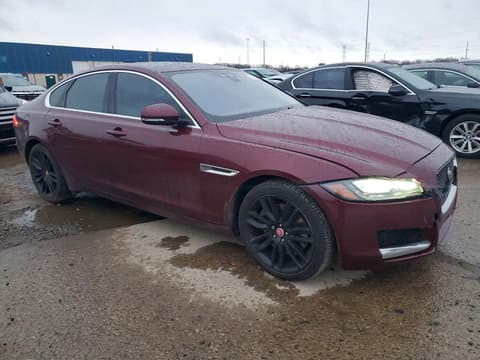 2017 Jaguar XF, VIN SAJBK4BV2HCY28419. Фото 4 з 6 з аукціону Copart. Каталог авто зі США OpenDataCar.