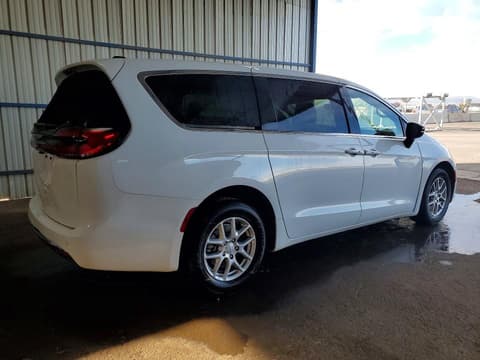 2026 Chrysler Pacifica, VIN 2C4RC1BG5TR168791. Фото 3 з 6 з аукціону Copart. Каталог авто зі США OpenDataCar.