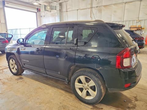 2016 Jeep Compass, VIN 1C4NJDBB8GD637875. Zdjęcie 2 z 6 z aukcji Copart. Katalog aut z USA OpenDataCar.