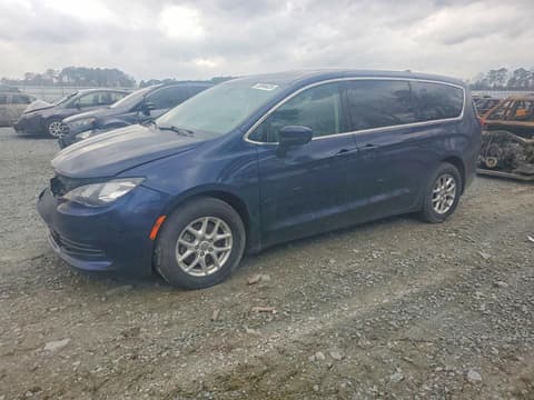 2020 Chrysler Voyager, VIN 2C4RC1CG4LR131178. Фото 1 з 6 з аукціону Copart. Каталог авто зі США OpenDataCar.